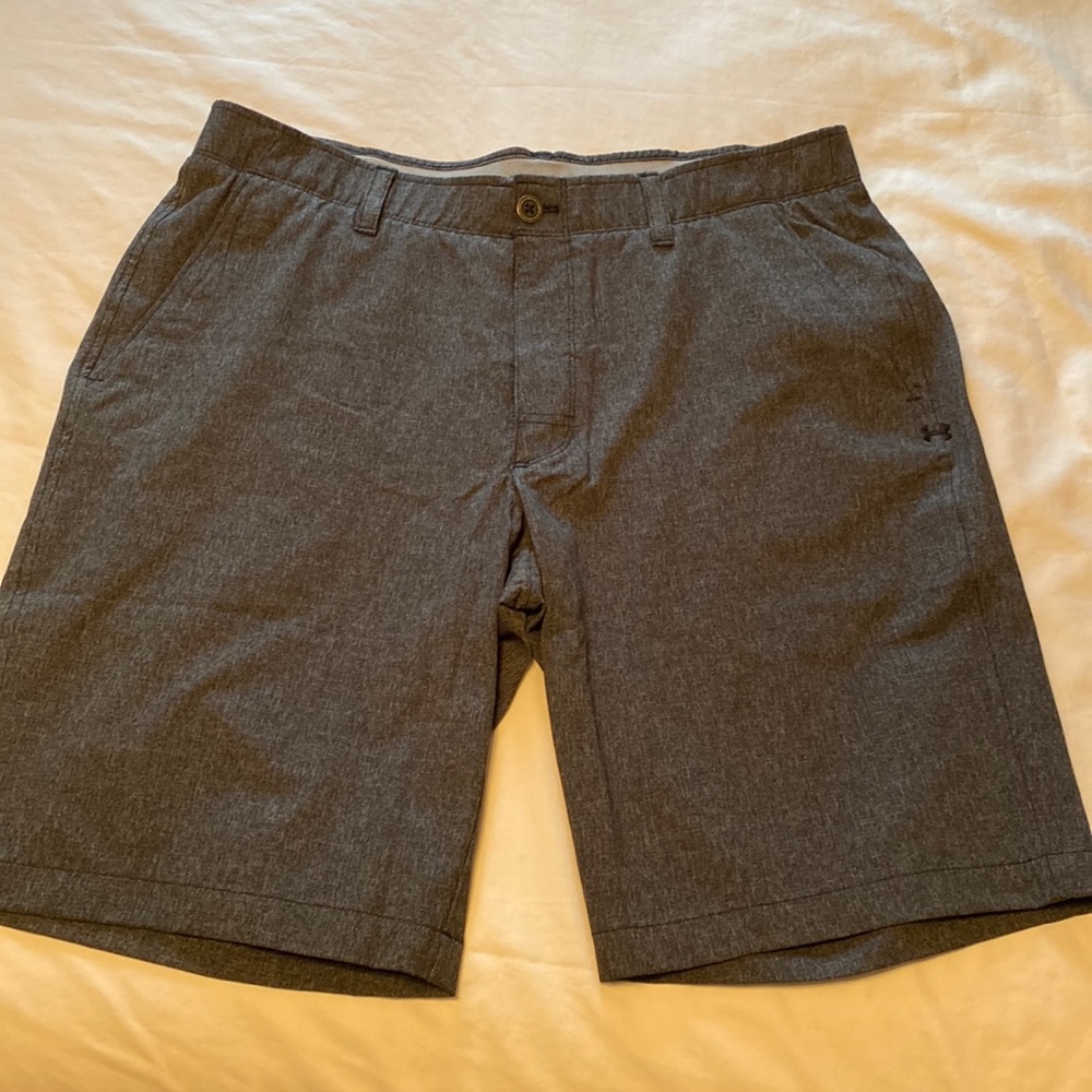 Under Armour men’s golf shorts